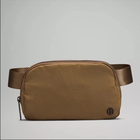 lululemon athletica Handbags - Lululemon Everywhere Belt Bag